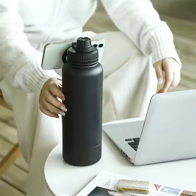 Stainless Steel Tumbler with Magnetic Lid